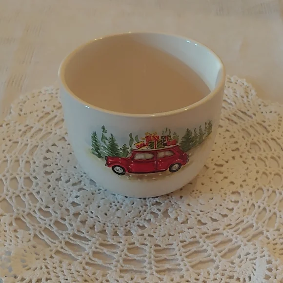 Holiday Gnome Bowls - Picture 7 of 17